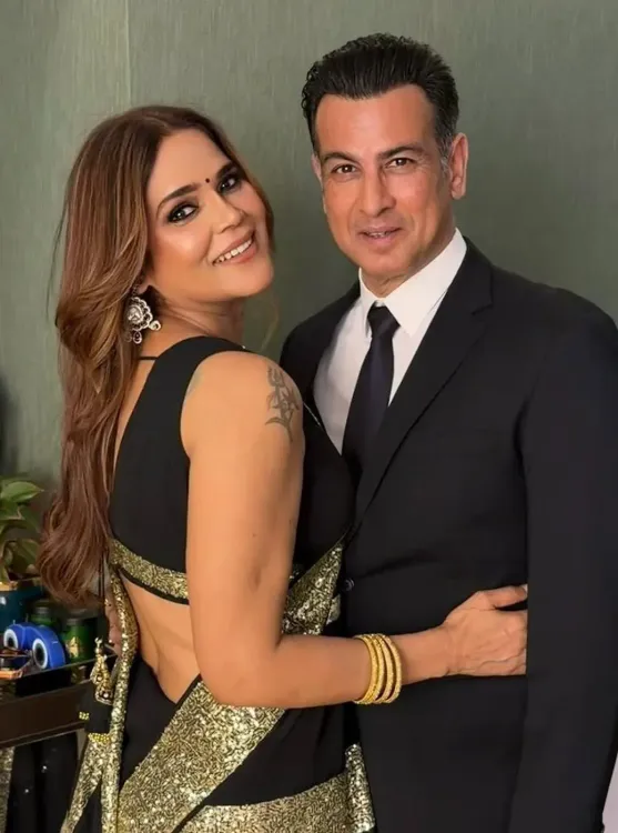 Ronit Roy's night out with wife Neelam: 'baby bhi, boss bhi'