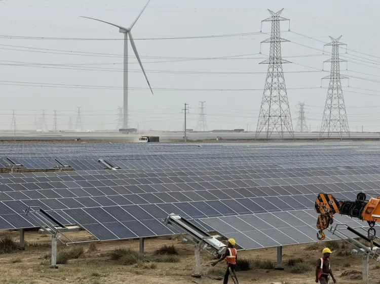 रूफटॉप सोलर में लखनऊ देश में नंबर-1, टॉप 100 में यूपी के 17 जिले; 1,24,167 संयंत्र स्थापित
