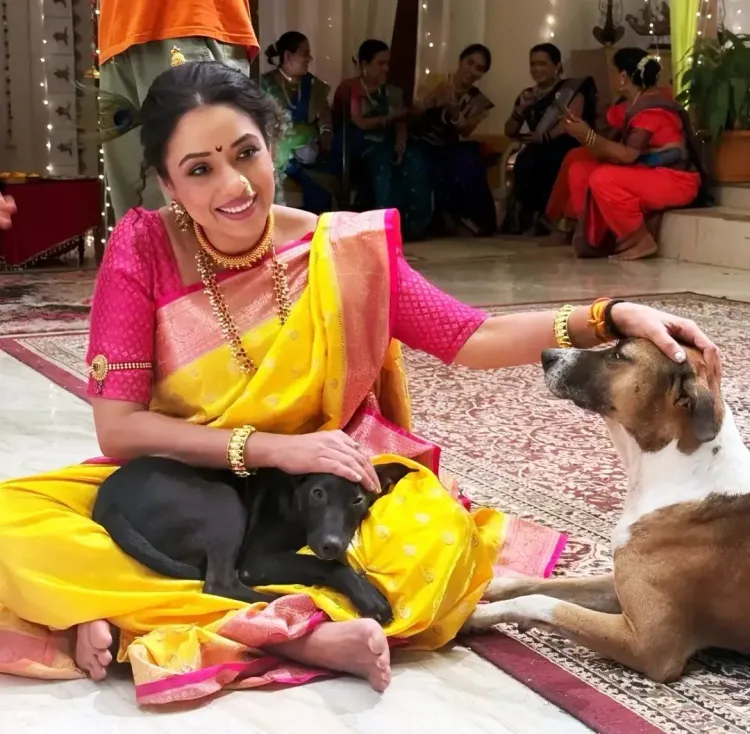Did Rupali Ganguly Celebrate Navratri with Her 'Anupamaa' Pets?