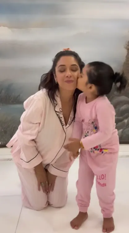 Rupali Ganguly dances with 'mini me' semi-adopted daughter in viral video
