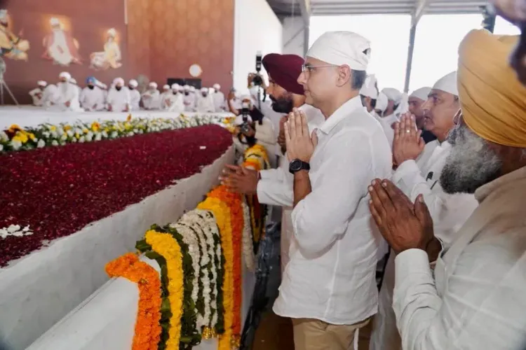 Sachin Pilot meets Namdhari Sikh spiritual head Satguru Uday Singh Ji