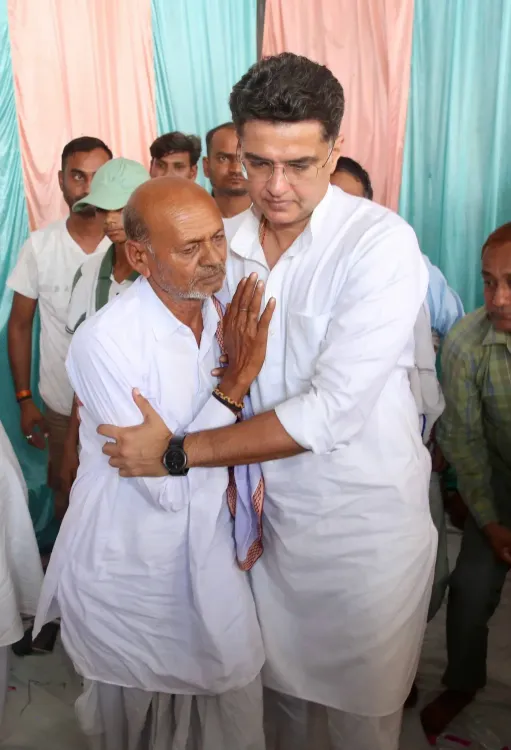 Sachin Pilot Offers Condolences in Sikar's Manpur Village