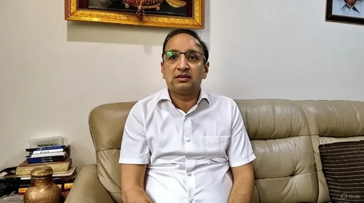 क्या सचिन सावंत ने मंत्री मंगल प्रभात लोढ़ा पर चुनाव में सट्टेबाजों से मदद लेने का आरोप लगाया?