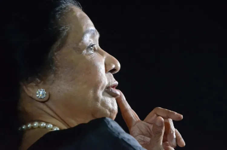Sachin Tendulkar Mourns Asha Bhosle: A Heartfelt Farewell