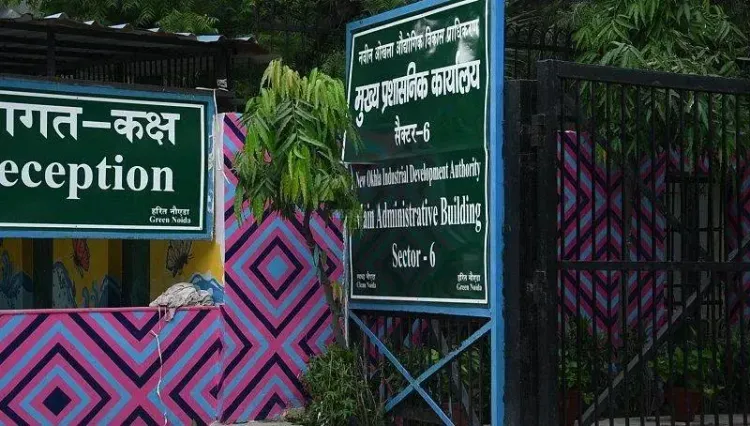 नोएडा सीवर मौत: जेई बर्खास्त, एम/एस शिवजी कंस्ट्रक्शन्स पर FIR और ब्लैकलिस्टिंग की कार्रवाई शुरू