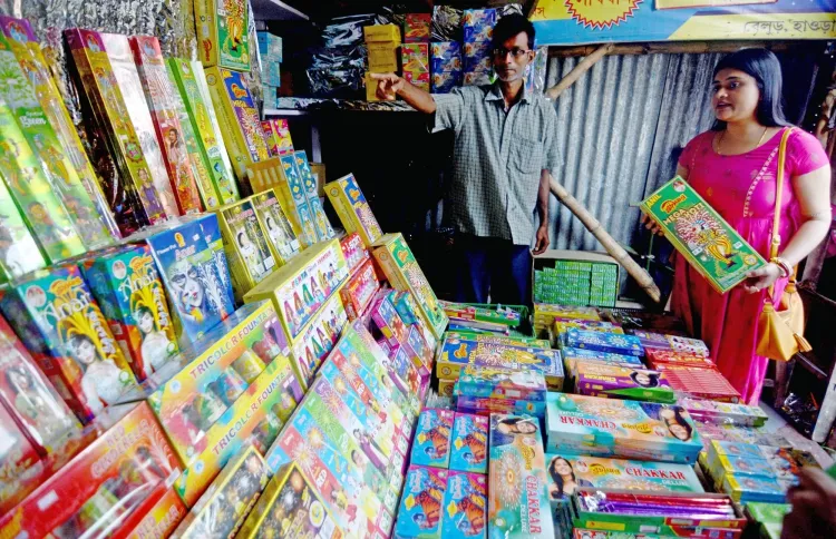When Will the Sale and Bursting of Green Crackers Be Allowed in Delhi?