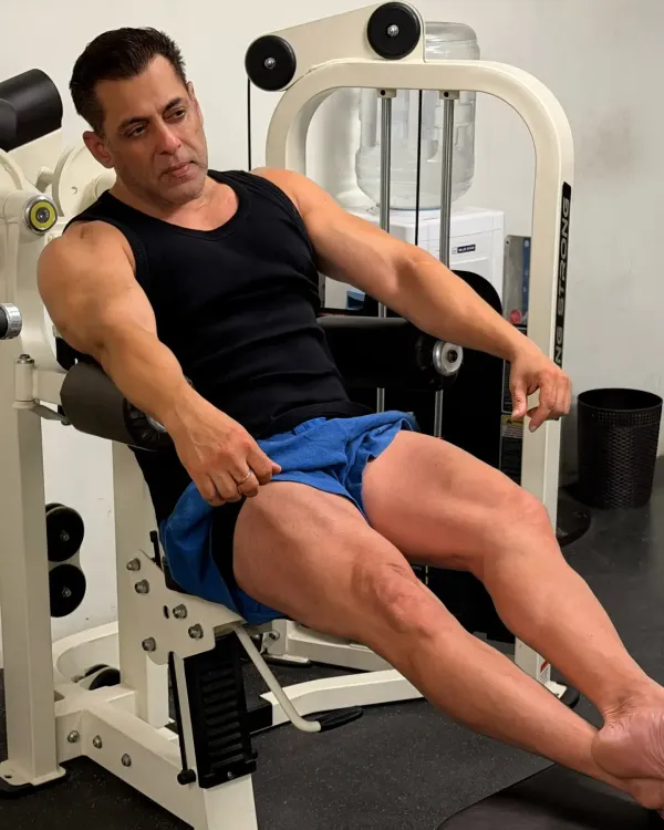 Salman Khan flaunts fitness '6 days' before milestone birthday,  says ‘wish I look like this when I am 60’