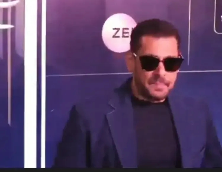 Salman Khan stops for young fans at IIFA, writes long autographs amid busy schedule