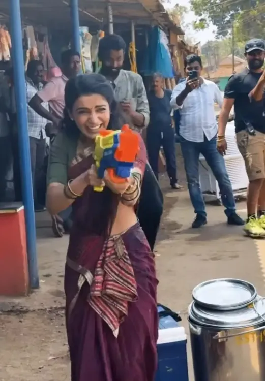 Samantha Ruth Prabhu Celebrates Holi on 'Maa Inti Bangaaram' Set