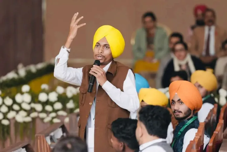 क्या संविधान दिवस पर श्री आनंदपुर साहिब में पंजाब विधानसभा का सत्र आयोजित हुआ?