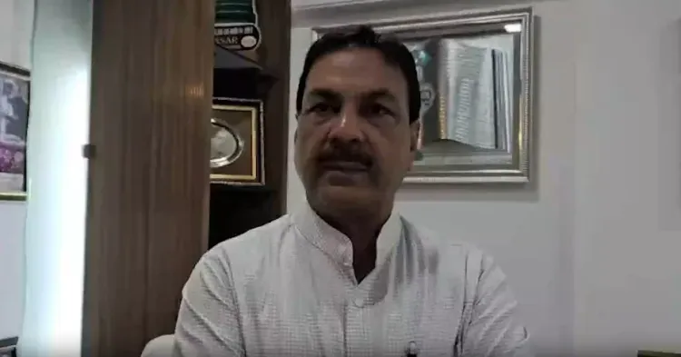 नसीम खान का आरोप: संसद में NEET लीक और राम मंदिर दान चोरी पर चर्चा से भाग रही है सरकार