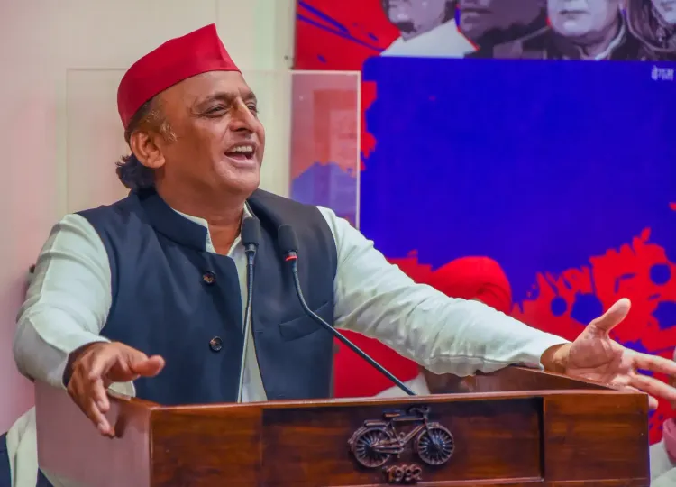 सपा का आरोप: UP मतदाता सूची में बड़े पैमाने पर गड़बड़ी, मेरठ-अमेठी में 38+ BLO तबादले पर सवाल