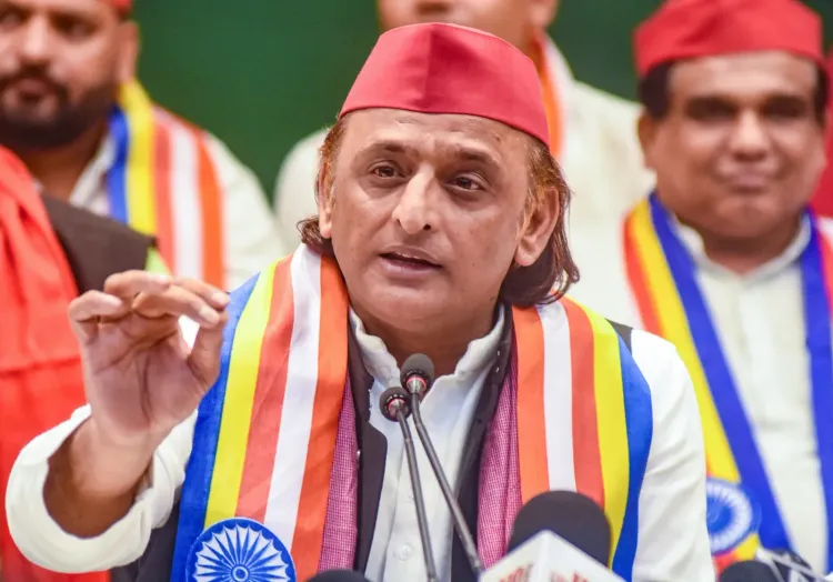 अखिलेश यादव ने लखनऊ में ब्राह्मण नेताओं की बैठक बुलाई, UP 2027 चुनाव की रणनीति पर मंथन