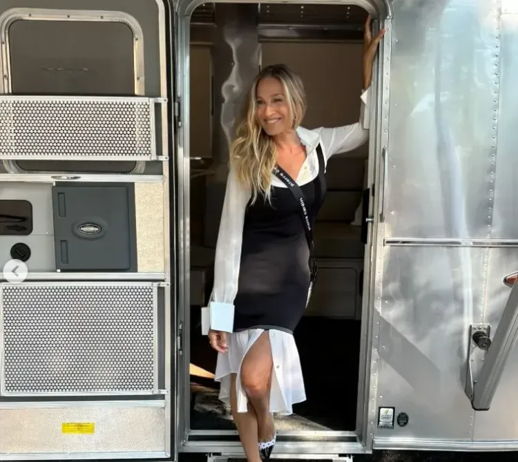 Why Does Sarah Jessica Parker Stand Up for Her Iconic Character?