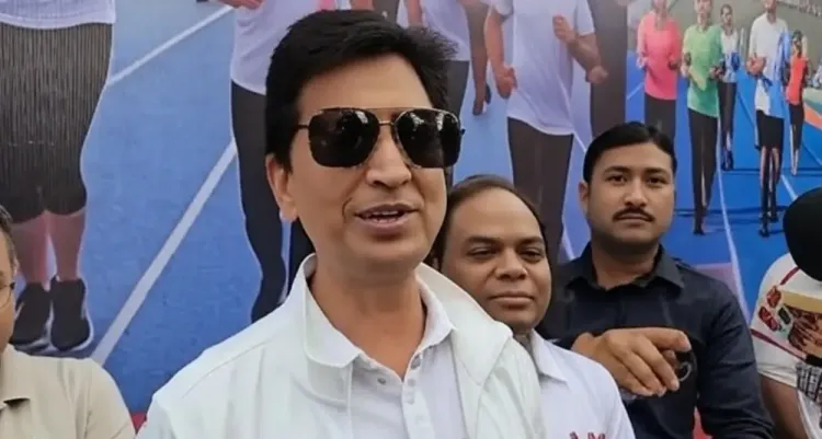 क्या सरदार पटेल की 150वीं जयंती पर कवि कुमार विश्वास का योगदान महत्वपूर्ण है?