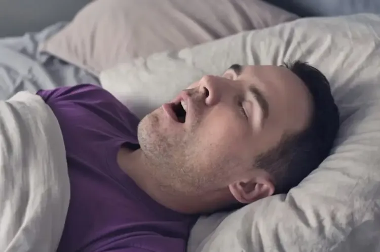 क्या सर्दियों में खर्राटों की समस्या में वृद्धि होती है? जानें इसके वैज्ञानिक कारण