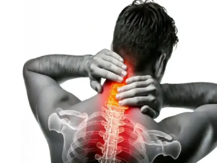 सर्दियों में सर्वाइकल दर्द बढ़ता है? कुछ आसान उपायों से जीवन में बदलाव लाएं