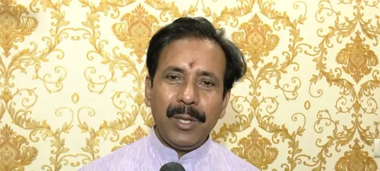 अखिलेश के कमीशनखोरी बयान पर मंत्री अनिल राजभर का पलटवार: 'सौ चूहे खाकर बिल्ली हज को चली'