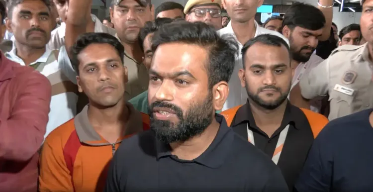 तिरंगा लहराने पर सौरव दास और आशुतोष रांका न्यायिक हिरासत में, CJP फाउंडर दिपके बोले — यह तानाशाही