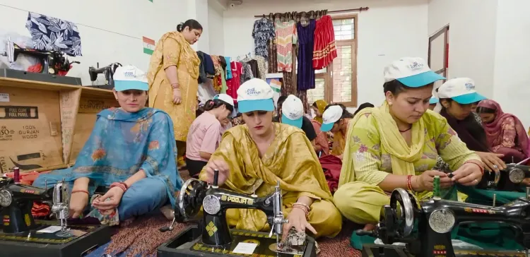 क्या एसबीआई ग्रामीण स्वरोजगार प्रशिक्षण संस्थान ने रियासी की बेटियों को सशक्त बनाया?