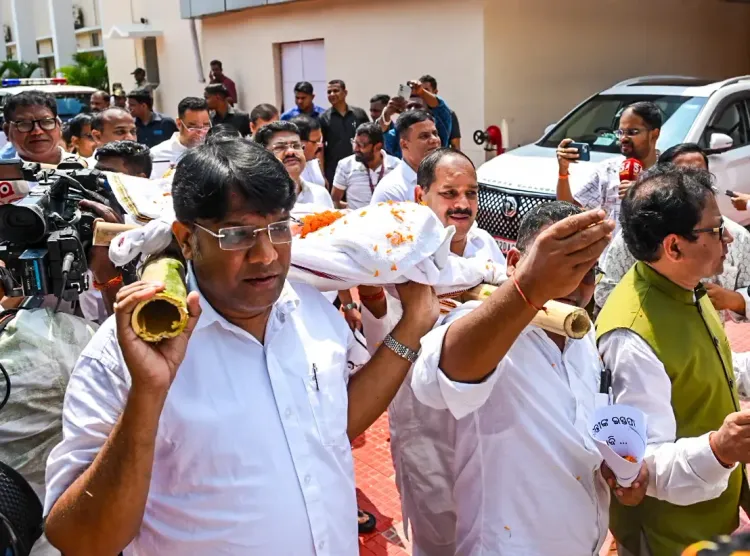 Odisha Assembly in Turmoil: Opposition Escalates Demands for Health Minister's Resignation Following SCB Fire Tragedy