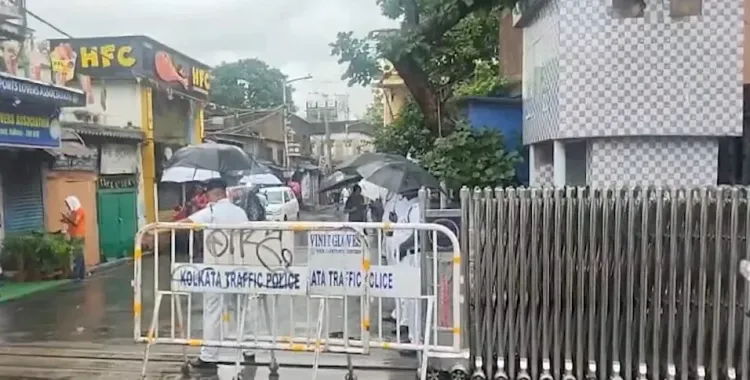 Mamata Banerjee's Kalighat home under heavy security amid Baruipur rape-murder row