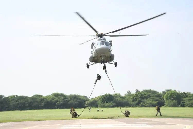 शत्रुजीत ब्रिगेड का विशेष हेलिबोर्न अभ्यास: MI-17 V5 से LSV और RTTS की पहली संयुक्त एयरलिफ्ट