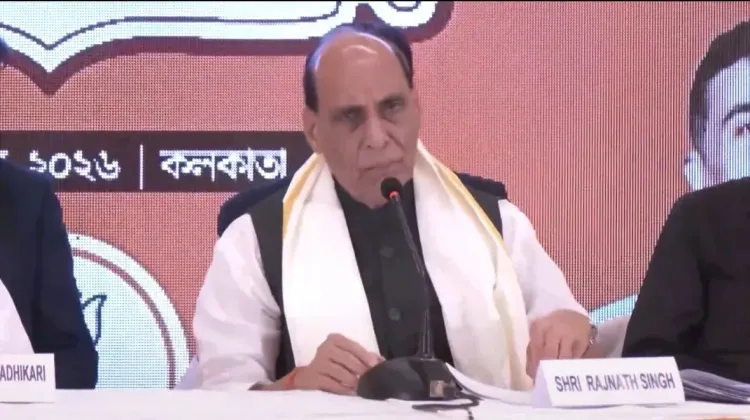 राजनाथ सिंह ने गिनाईं मोदी सरकार की उपलब्धियाँ: रक्षा निर्यात में 56 गुना वृद्धि, UPI से ₹29.88 लाख करोड़ का लेनदेन