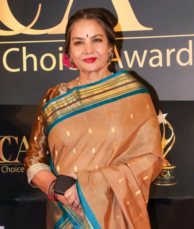 Shabana Azmi in H1N1 isolation, backs Mumbai protest from home