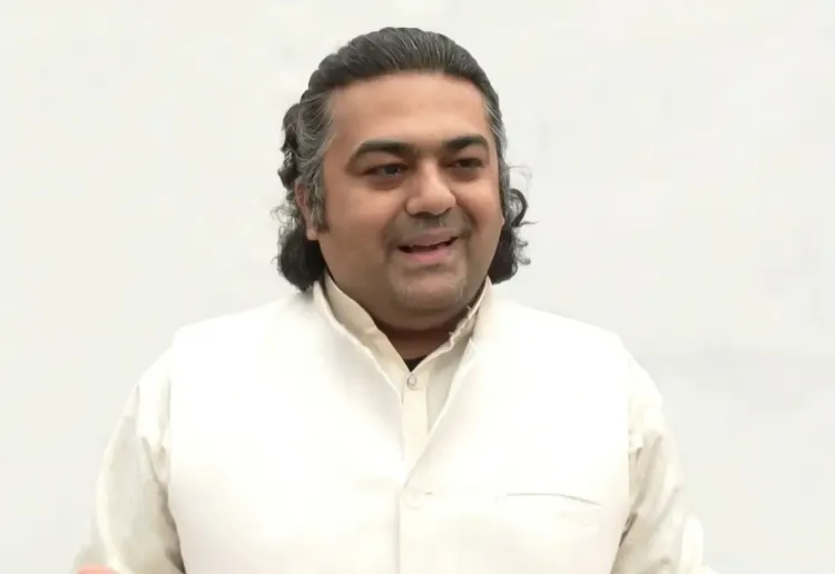 क्या <b>दिल्ली शब्दोत्सव 2026</b> में <b>अनमोल नारंग</b> ने <b>अध्यात्म</b> को <b>एकता का माध्यम</b> बताया?