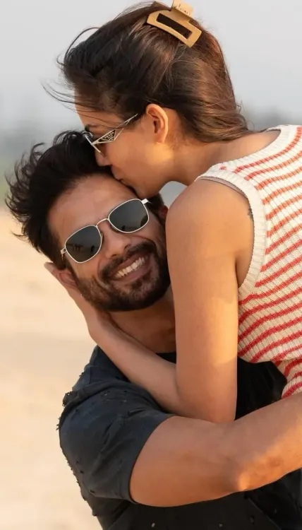 Shahid Kapoor's Romantic Work Surprise for Mira Rajput