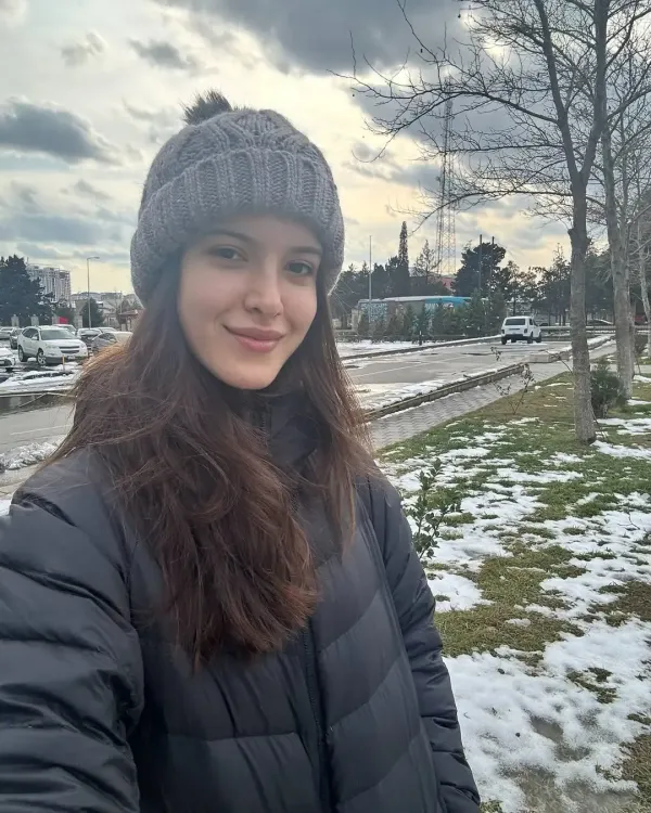 Shanaya Kapoor Shares Stunning Moments from Her Winter Escape in Azerbaijan