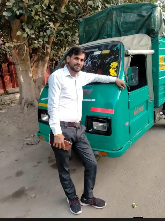 नोएडा: शराब विवाद में पड़ोसी ने गला दबाकर की पवन शर्मा की हत्या, लखनावली गांव में मिला शव