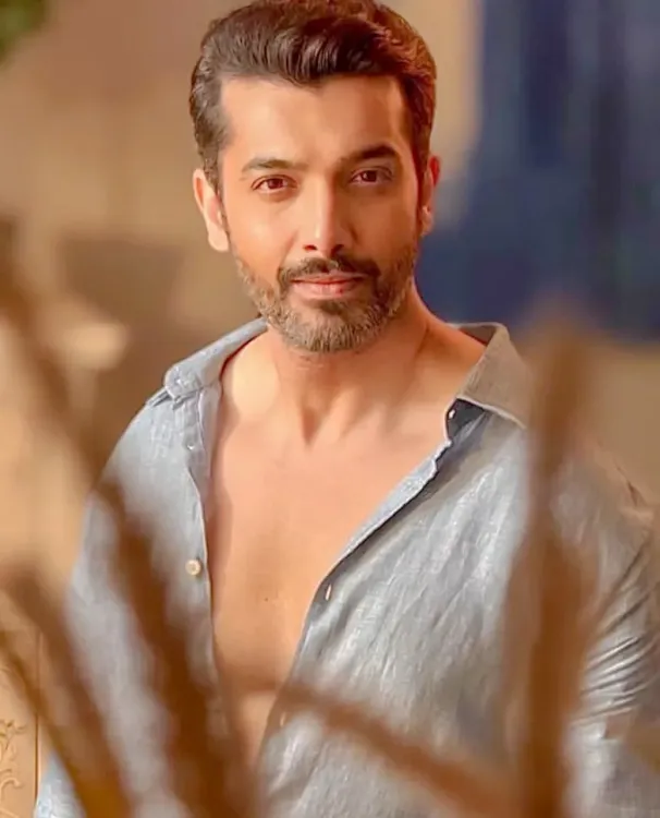 Does Bold Content Have to Be Sleazy? Sharad Malhotra Weighs In