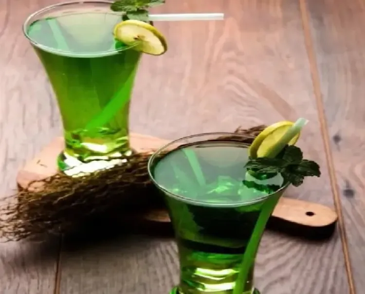 गर्मी में पित्त को शांत करने के लिए बेहतरीन प्राकृतिक पेय, बनाएँ शरीर को मजबूत