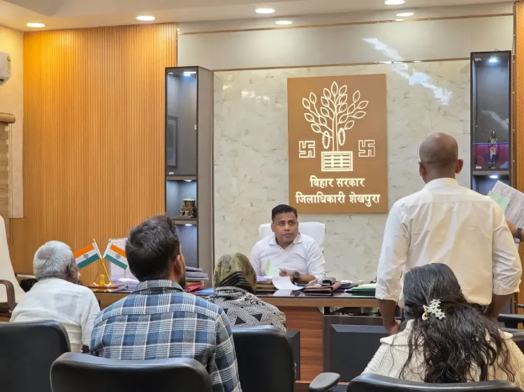 शेखपुरा में फसल कटनी व कृषि सांख्यिकी प्रशिक्षण, अधिकारियों को पारदर्शिता के निर्देश