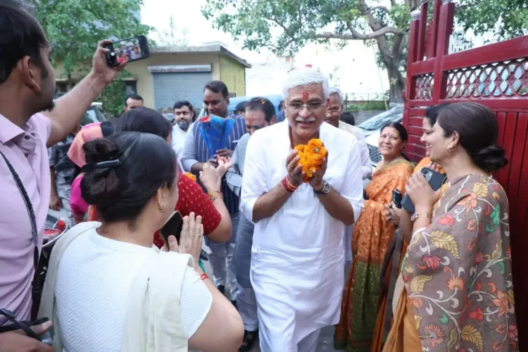 Shekhawat Addresses Women Intellectuals at Dharmpur Prabuddh Varg Sammelan