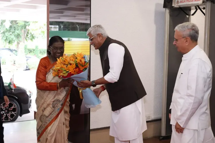 Shekhawat attends Sangeet Natak Akademi awards with President Murmu