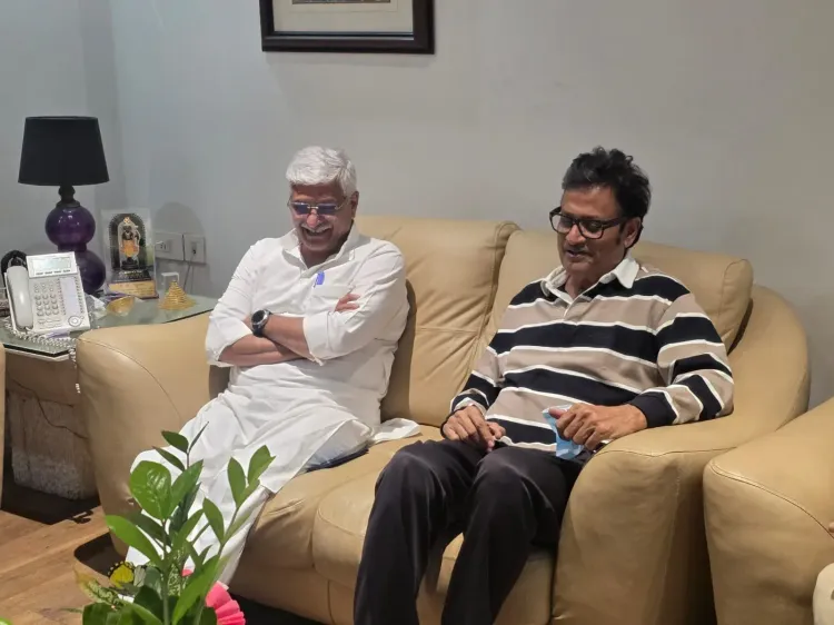 Shekhawat Calls on Senior BJP Leader Rajendra Rathore in Jaipur
