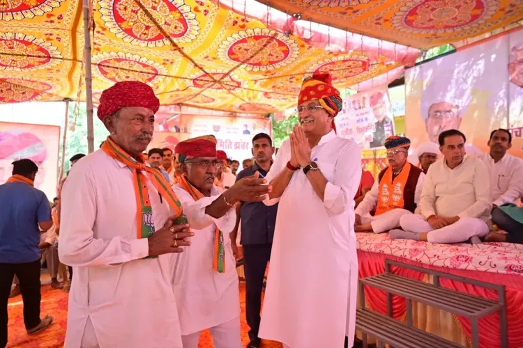 Shekhawat Campaigns in Luni for BJP Panchayat Candidates