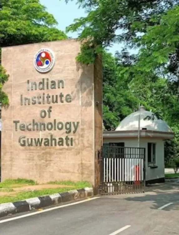 आईआईटी गुवाहाटी शोध: कार्यस्थल संस्कृति और नेतृत्व शिक्षकों के मानसिक स्वास्थ्य को करते हैं सीधे प्रभावित