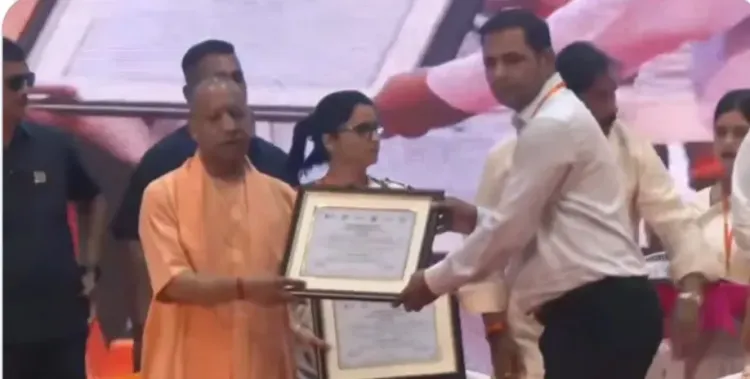 मुख्यमंत्री शिक्षक कैशलेस चिकित्सा योजना लॉन्च: योगी बोले — स्वास्थ्य की चिंता सरकार करेगी, शिक्षा पर ध्यान दें शिक्षक