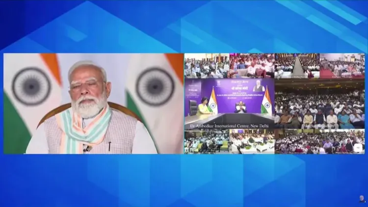 Shivraj joins 19th Rozgar Mela, Modi hands letters to 51,000