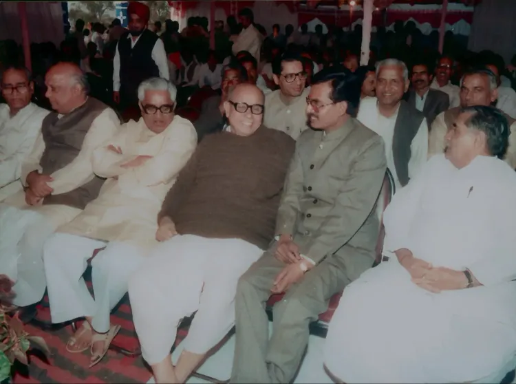Shivraj pays tribute to BJP patriarch Kushabhau Thakre on Jayanti