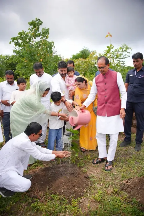 Shivraj plants sapling at Bhopal Smart City Park, invites public to join daily green drive