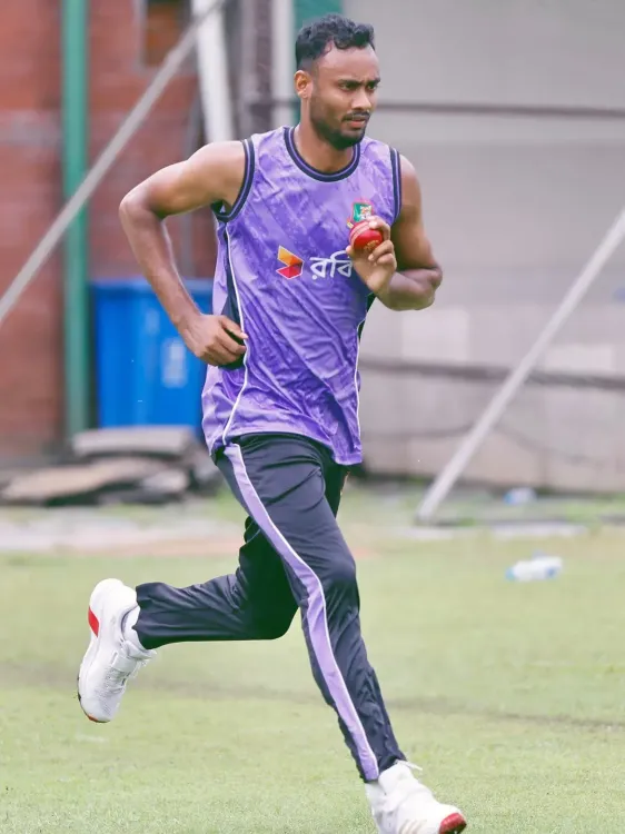 Shoriful Islam eyes return as Bangladesh chase historic Australia series win