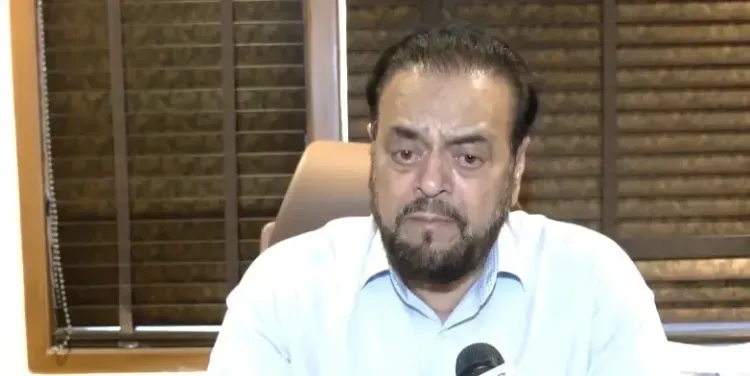 Abu Azmi demands juvenile age threshold cut to 14 after Tiger Shroff firing