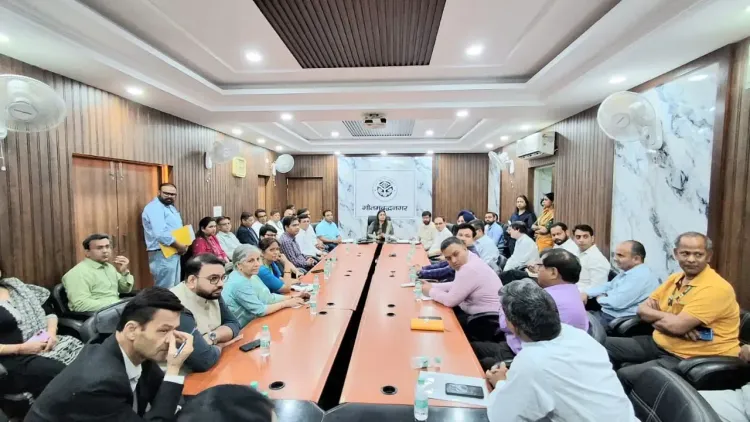 गौतमबुद्धनगर में श्रमिकों के स्वास्थ्य के लिए प्रशासन ने उठाया महत्वपूर्ण कदम