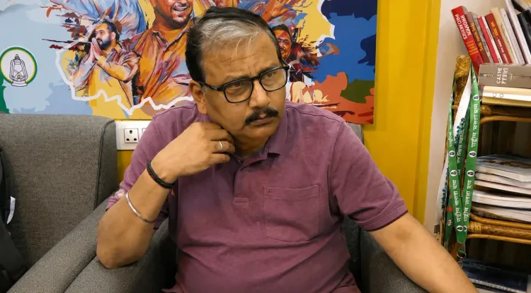 सिंधु जल संधि पर धमकी की भाषा अनुचित, ममता पर अंडा फेंकना लोकतांत्रिक मूल्यों का अपमान: मनोज झा