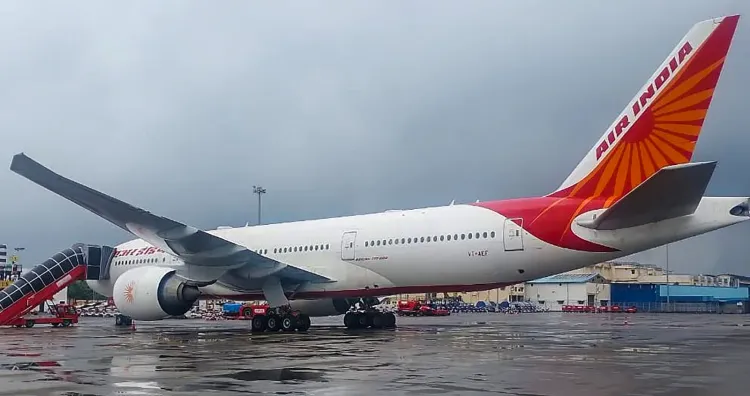 Singapore Airlines backs Air India recovery despite losses and ₹ pressure